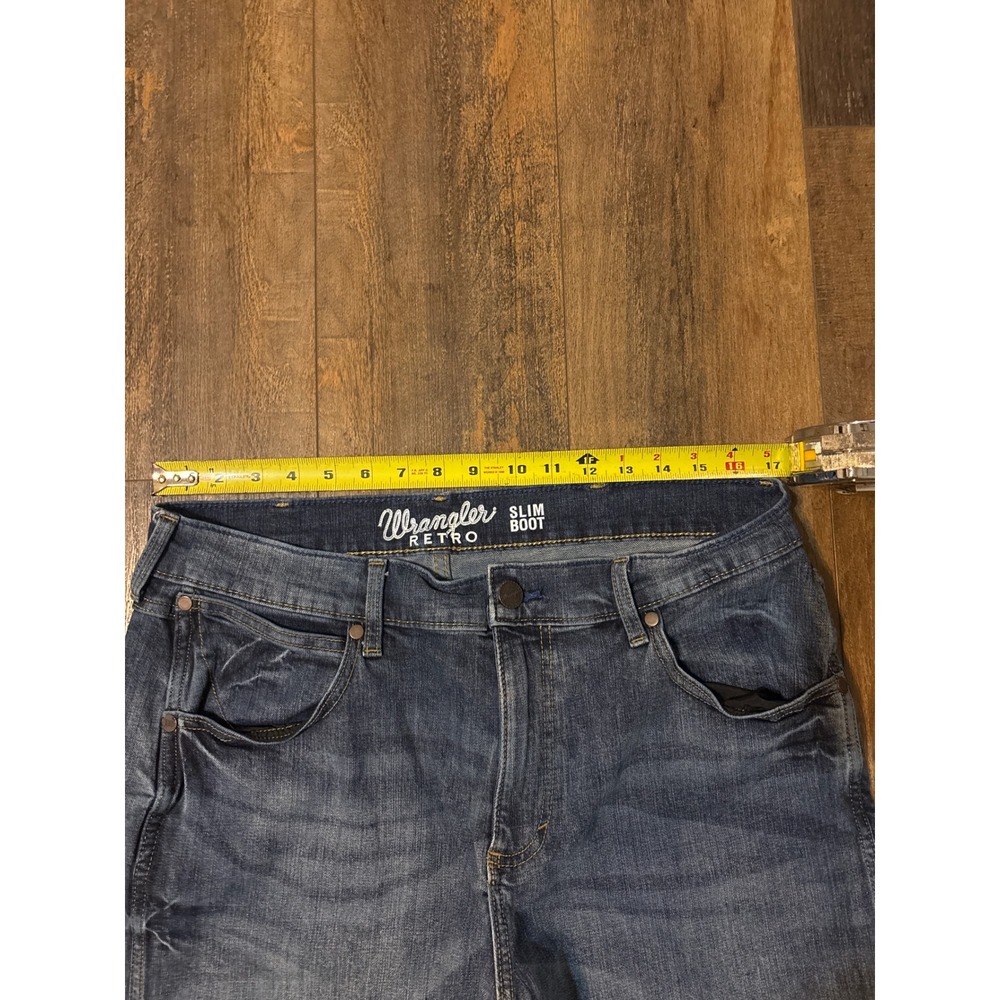 Wrangler Retro Slim Boot Jeans Mens 34x32 Medium Wash Blue Denim 1077MWZCL - Picture 2 of 5
